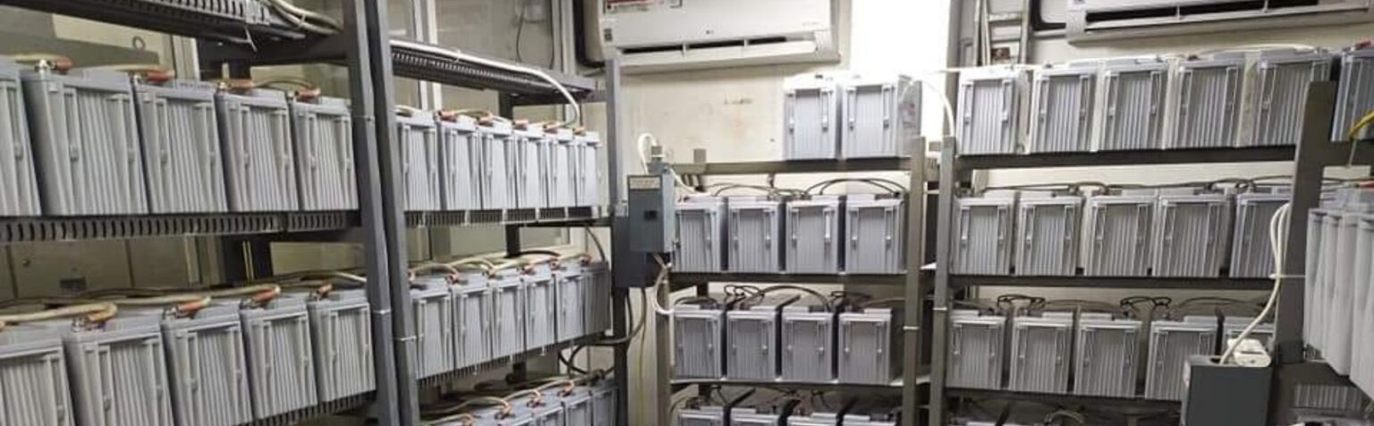 Large battery bank for UPS system
